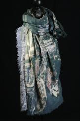 Schal aus gekochter Wolle 