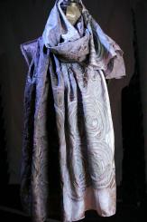 Seidenschal aus Ponge-Seide mit Ziernaht 