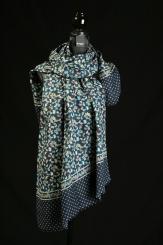 Schal aus feiner Wolle 