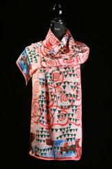 Seidenschal aus Satinseide mit Künstlermotiv 