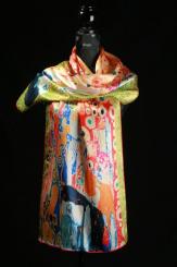 Seidenschal aus Satinseide mit Künstlermotiv 