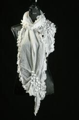 Schal mit Applikation 