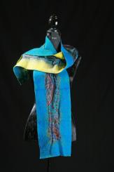 Schal aus Seide mit Wollfilzumrandung 