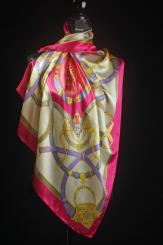 Seidentuch aus Satinseide 