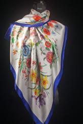 Seidentuch aus Satinseide 