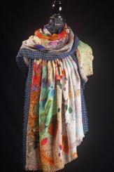 Schal mit Farbklexen 