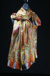 Seidenschal aus Pongeseide 