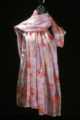 Seidenschal aus Pongeseide 