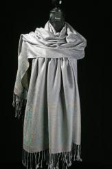 Schal aus Seide mit Viskose 