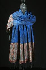 Schal aus Seide mit Viskose 