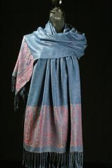 Schal aus Seide mit Viskose 