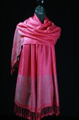 Schal aus Seide mit Viskose 