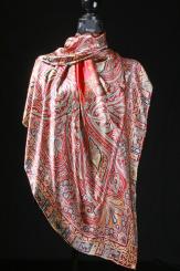 Seidentuch aus Satinseide 