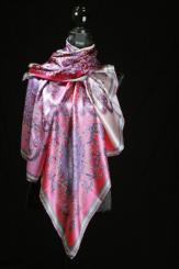 Seidentuch aus Satinseide 