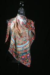 Farbenfrohes Seidentuch 