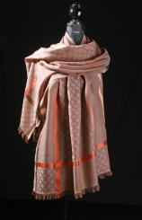 Schal aus Wolle mit Seide 