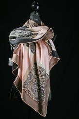 Tuch aus Wolle mit Seide 