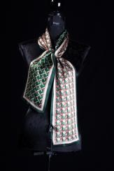 Seidenschal zweilagig 