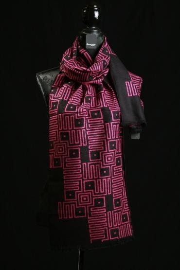 Schal aus Seiden-Fleece 