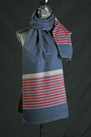 Schal aus Seiden-Fleece 