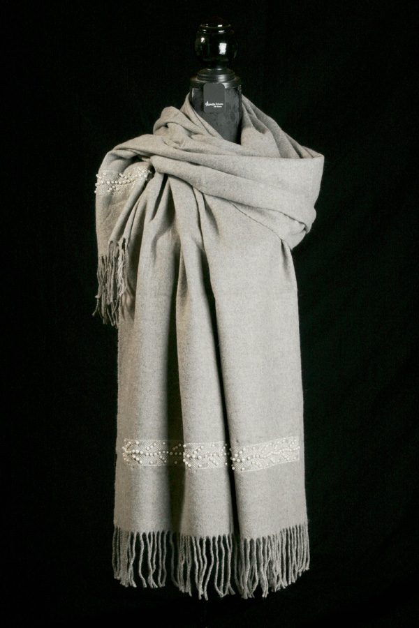 Schal aus Viskose mit Mohair grau 