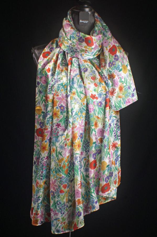 Seidenschal bunte Blumen 
