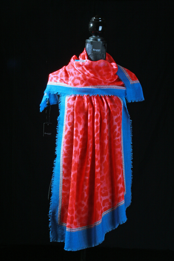 Wollschal rot und blau 