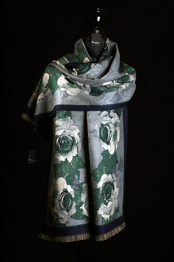 Stola mit Blumen 