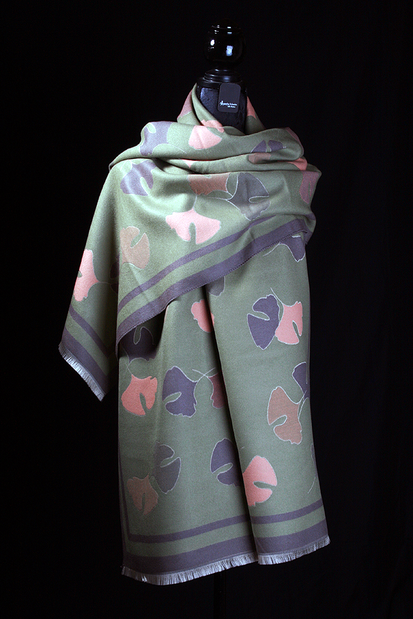 Stola mit Ginko 