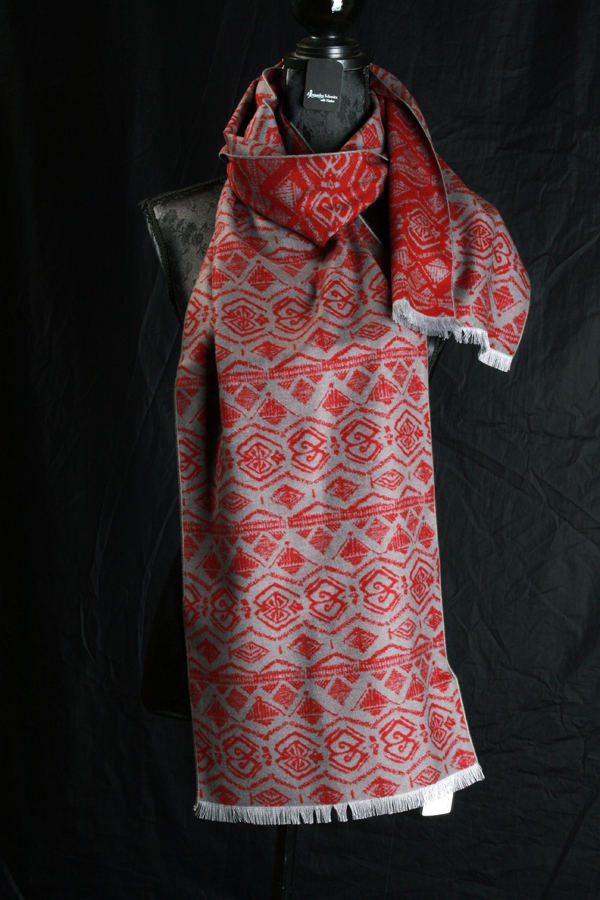 Schal aus Seiden-Fleece 
